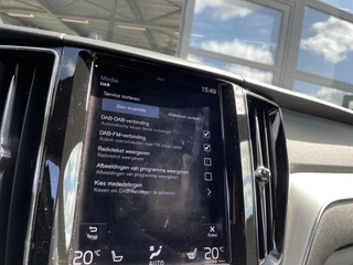 Volvo XC60 Volvo XC60 2.0 T6 Plug-in hybrid 340 pk AWD R-Design Trekhaak Panoramadak Camera Bliss Full Led Koplampen Harman Kardon Audio Stoel+ stuur + voorruitverwarming  1e Eigenaar Pine Grey Metallic - afbeelding nr 40
