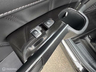 Kia Sorento Sorento 1.6T 267pk PHEV Hybrid 4WD Panorama dak  Smart key , Navigatie , Camera , Lederen bekleding incl. stoel & stuur verwarming , Parkeerhulp Voor& Achter Priveglas , - afbeelding nr 28