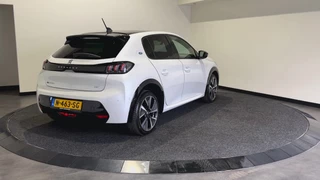 Peugeot e-208 Peugeot e-208 EV GT Pack 50 kWh | Zwart dak | 100 % dealeronderhouden | Soh (batterijcheck) 91,06 % - afbeelding nr 25