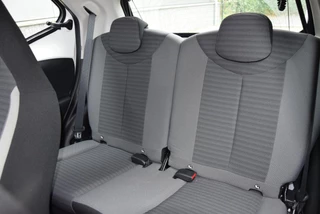 Toyota Aygo Toyota Aygo 1.0 VVT-i x-play | Cruise control | Bluetooth | Achteruitrijcamera | - afbeelding nr 9