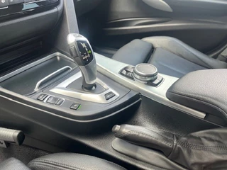 BMW 3 Serie BMW 3 Serie 330E iPERFORMANCE M-SPORT AUT. - LEDER - 19 INCH - ORG. NL. - afbeelding nr 10