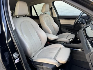 BMW X1 BMW X1 xDrive20i Executive Cruise control Climate control Trekhaak Dealeronderhouden Audio - afbeelding nr 38