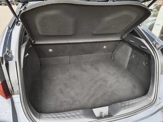 Toyota C-HR Toyota C-HR 2.0 Hybrid Style Bi-Tone | Navi | Trekhaak | Sensoren v/a - afbeelding nr 35