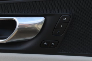 Volvo XC60 Pano/LED/Leder/Elek. sportstoelen+mem/Keyless/Camera/Virtual Cockpit/20