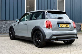 MINI One MINI One Mini 1.5 First Essential Rijklaarprijs-Garantie Navigatie Led Airco 17 Inch Apple carplay - afbeelding nr 3