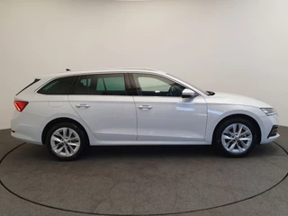 Škoda Octavia Škoda Octavia Combi 1.4 TSI 204pk DSG/AUT iV PHEV Business Edition Wegklapbare trekhaak, Camera - afbeelding nr 24