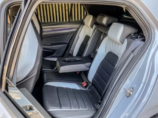 Volkswagen Golf Volkswagen Golf GTE 245PK Automaat Hybride | PANORAMADAK | LEDER | STOELVENTILATIE | MEMORY | HEAD-UP | STOELVERWARMING | IQ LIGHT | - afbeelding nr 18