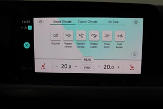 Volkswagen Golf Volkswagen Golf 1.5 TSI Life Business (STOELVERWARMING, NAVIGATIE, ELEKTR STOELEN, DIGITAAL DASHBOARD, PARKEERSENSOREN, NL-AUTO) - afbeelding nr 21