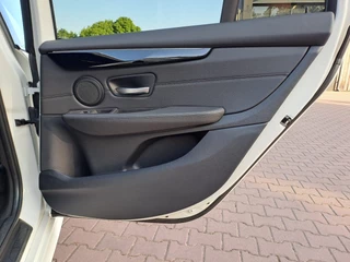 BMW 2 Serie | Leder | Trekhaak | M-pakket | Head-up | Camera | Stoelverwarming | - afbeelding nr 49