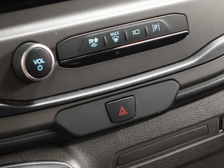 Ford Transit Ford Transit 310 105PK L3H2 Trend Navigatie Airco Parkeersensoren Bluetooth 3Zits Trekhaak Camera - afbeelding nr 22