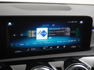 Mercedes-Benz CLA Mercedes-Benz CLA 250e AMG // Panoramadak // Memory // Sfeerverlichting // MultiBeam LED // Keyless // Night Pakket // Augmented Reality - afbeelding nr 30