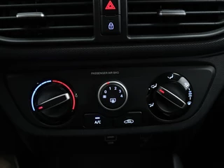 Hyundai i10 Hyundai i10 1.0 Comfort Automaat | Carplay | 14