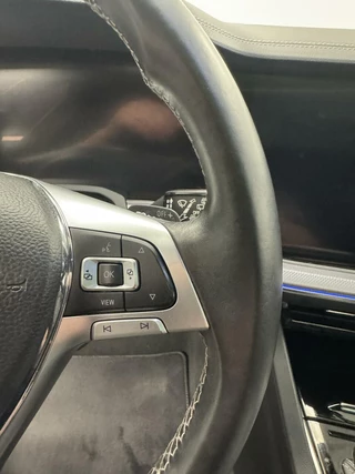Volkswagen Touareg Volkswagen Touareg 3.0 TSi DSG R-Line 4Motion Navigatie-Pano-Elektr.Trekhaak-Achterasbesturing-Adapt.Cr.Contr-Carplay-Clima-Camera-Stoel/Stuurverwarming-Luchtvering-Headup - afbeelding nr 39