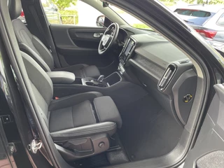 Volvo XC40 Volvo XC40 1.5 T5 Recharge 262 pk Momentum Pro Panoramadak Camera Parkeersensoren Navigatie Led Koplampen Plug In Hybride NL Auto 1e Eigenaar Lage Kilometerstand - afbeelding nr 17