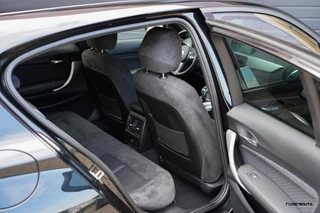 BMW 1 Serie BMW 1-serie M140i LCI2 | Navi Pro | Camera | HK | Stuurverwarming | Alcantara | Adaptief onderstel | 5-deurs - afbeelding nr 47