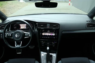 Volkswagen Golf Volkswagen Golf 7.5 Variant 1.4 TSI / DSG / 3x R-Line / LED / Pano / ACC / Virtual Cockpit / Navi / 18