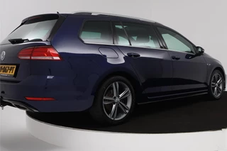 Volkswagen Golf Volkswagen Golf Variant 1.5 TSI Highline Business R (PANORAMADAK, TREKHAAK, CARPLAY, PARKEERSENSOREN, CARPLAY, AUTOMAAT) - afbeelding nr 10