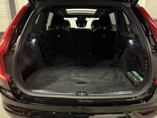 Volvo XC90 PANO/LUCHTVERING/TREKHAAK/HEAD-UP/360CAMERA/H&K/ACC/PILOT-ASSIST/KEYLESS/22