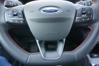 Ford Kuga Ford Kuga 2.5 PHEV ST-Line X 225PK Adaptieve Cruise Winterpack B&O Blind-Spot Navi Climate Privacy Glass Keyless Full-LED *1500KG Trekgewicht* - afbeelding nr 16