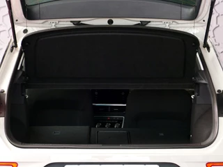 Volkswagen T-Roc Volkswagen T-Roc 1.5 TSI 150PK CARPLAY NAVI STOEL VERW. LED VIR.COCKPIT 03/2024 