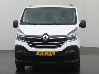 Renault Trafic | Airco | Cruise | 3-Persoons | Trekhaak | Betimmering - afbeelding nr 10