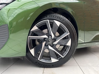 Peugeot 308 Peugeot 308 PureTech 130 EAT8 Allure Pack Business | Camera | Keyless | Carplay/Android Auto | - afbeelding nr 4