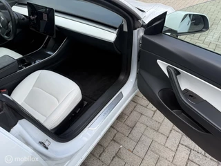 Tesla Model 3 Tesla Model 3 Performance AWD 486pk 75 kWh +530KM - afbeelding nr 20