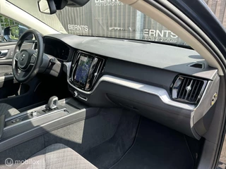 Volvo V60 Volvo V60 B3 Mild Hybrid Essential|Trekhaak|Parkeercamera|Stoel-Stuur verwarming|Parkeersensoren - afbeelding nr 46
