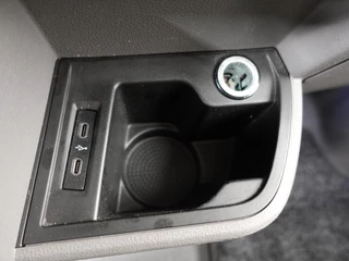 Volkswagen Transporter Volkswagen Transporter 2.0 TDI L2H1 102pk Airco Cruisecontrol Navigatie Apple Carplay parkeersensoren - afbeelding nr 22