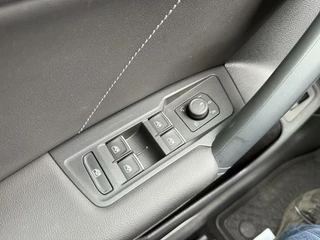 Volkswagen Tiguan Volkswagen Tiguan 1.4 TSI eHybrid R-Line PANORAMADAK TREKHAAK - afbeelding nr 26