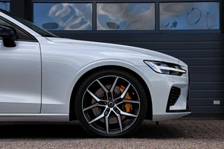 Volvo S60 Volvo S60 2.0 T8 AWD Polestar Engineered /PANODAK/B&W/MEMORY/HUD/360 CAMERA/TREKHAAK! - afbeelding nr 31