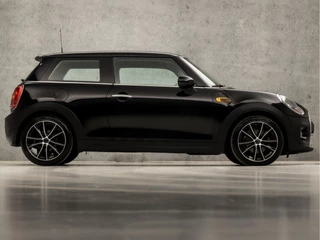 MINI Cooper (STOELVERWARMING, CLIMATE, PARKEERSENSOREN, SPORTSTOELEN, LM VELGEN, ELEK RAMEN, NIEUWE APK, NIEUWSTAAT) - afbeelding nr 4