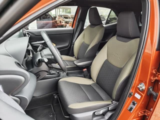 Toyota Yaris Cross Toyota Yaris Cross 1.5 Hybrid Explore | Navi | Sensoren v/a | Stoelverwarming - afbeelding nr 27