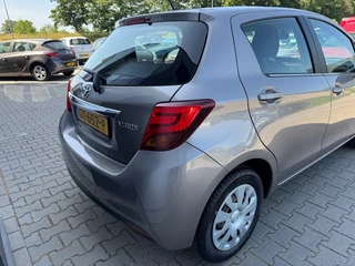 Toyota Yaris Toyota Yaris 1.3 VVT-I STYLE - afbeelding nr 10