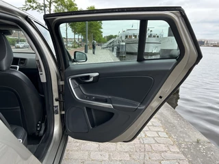 Volvo V60 Volvo V60 2.4 D6 AWD Plug-In Hybrid Momentum Navi Trekhaak Airco/ECC - afbeelding nr 40