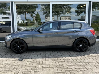 BMW 1 Serie BMW 1 Serie 118d Centennial Executive 50% deal 6.975,- ACTIE Trekhaak / LED / Sport stoelen / Stoel verwarming / PDC achter - afbeelding nr 23