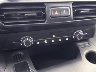 Toyota ProAce Toyota ProAce CITY 1.5 D-4D Live 130pk Automaat Navigatie Achteruitrijcamera Sidebars Cruise Control - afbeelding nr 9