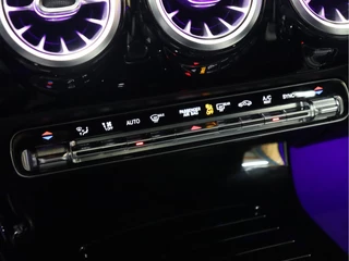 Mercedes-Benz CLA [SFEERVERLICHTING, APPLE CARPLAY, CAMERA, TREKHAAK, VOL LEDER, STOELVERWARMING, PDC V+A, CRUISE, NIEUWSTAAT] - afbeelding nr 19