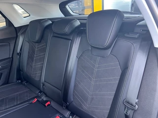 Opel Grandland Opel Grandland 1.2 Turbo 130 pk Automaat Elegance Trekhaak Camera 19 Inch - afbeelding nr 25
