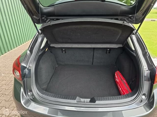 Mazda 3 Mazda 3 2.0 SkyActiv-G 120 GT-M/AUTOMAAT/CRUISE/NAVI/18 INCH - afbeelding nr 9