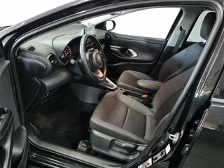 Toyota Yaris Toyota Yaris 1.5 Hybrid Dynamic / Apple Carplay - Android auto - afbeelding nr 9