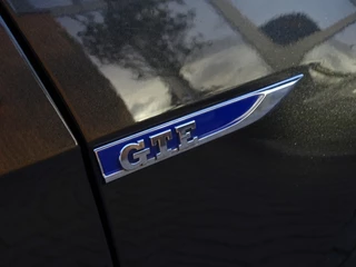 Volkswagen Golf Volkswagen Golf TSI GTE 204PK DSG / RNS / LED *NAP* - afbeelding nr 42
