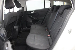 Ford Focus Ford Focus 1.0 EcoBoost Active Business wagon - Carplay, Camera, Stoelverw. - afbeelding nr 10