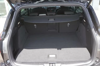 Ford Focus Ford Focus Wagon 1.0 EcoBoost Hybrid ST Line 125PK Automaat Winterpack SYNC4 Cruise Navi Camera Climate Parkeersensoren Privacy Glass *1500KG Trekgewicht* - afbeelding nr 22