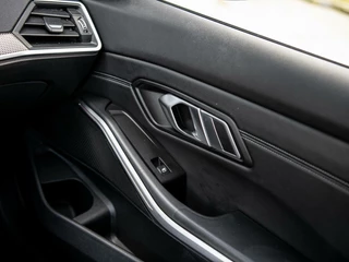 BMW 3 Serie BMW 3-serie Touring 320d 191PK Aut M-Sport Panoramadak Leder HUD Origineel NL - afbeelding nr 27