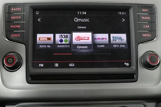 Volkswagen Polo Volkswagen Polo 1.0 TSI Edition | Carplay | Navigatie |  Cruise control | Airco | Bluetooth - afbeelding nr 16