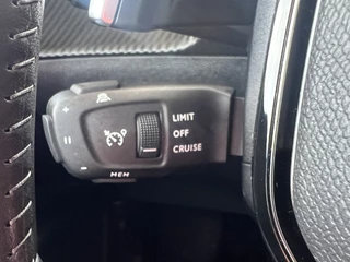Peugeot 2008 Peugeot 2008 1.2 130 PK Automaat Allure Navi* Carplay Camera Stoelverwarming ACC DAB Keyless 17 Inch Velgen Parkeersensoren - afbeelding nr 32