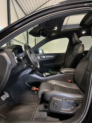Volvo XC40 Volvo XC40 1.5 T5 Twin Engine R-Design Pano Trekhaak Camera - afbeelding nr 2