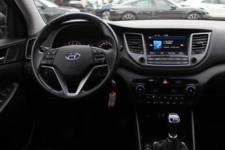 Hyundai Tucson Hyundai Tucson 1.6 GDi Comfort / Camera / Leder / Navigatie / 17'' / Stoelverwarming 4x / DAB / Cruise Control - afbeelding nr 9