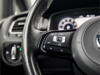 Volkswagen Golf 150Pk Automaat (DIGITAL COCKPIT, APPLE CARPLAY, LEDER, MEMORY SEATS, STOELVERWARMING, GETINT GLAS, CAMERA, SFEERVERLICHTING, ADAPTIVE CRUISE, LED KOPLAMPEN, NIEUWE APK, NIEUWSTAAT) - afbeelding nr 20